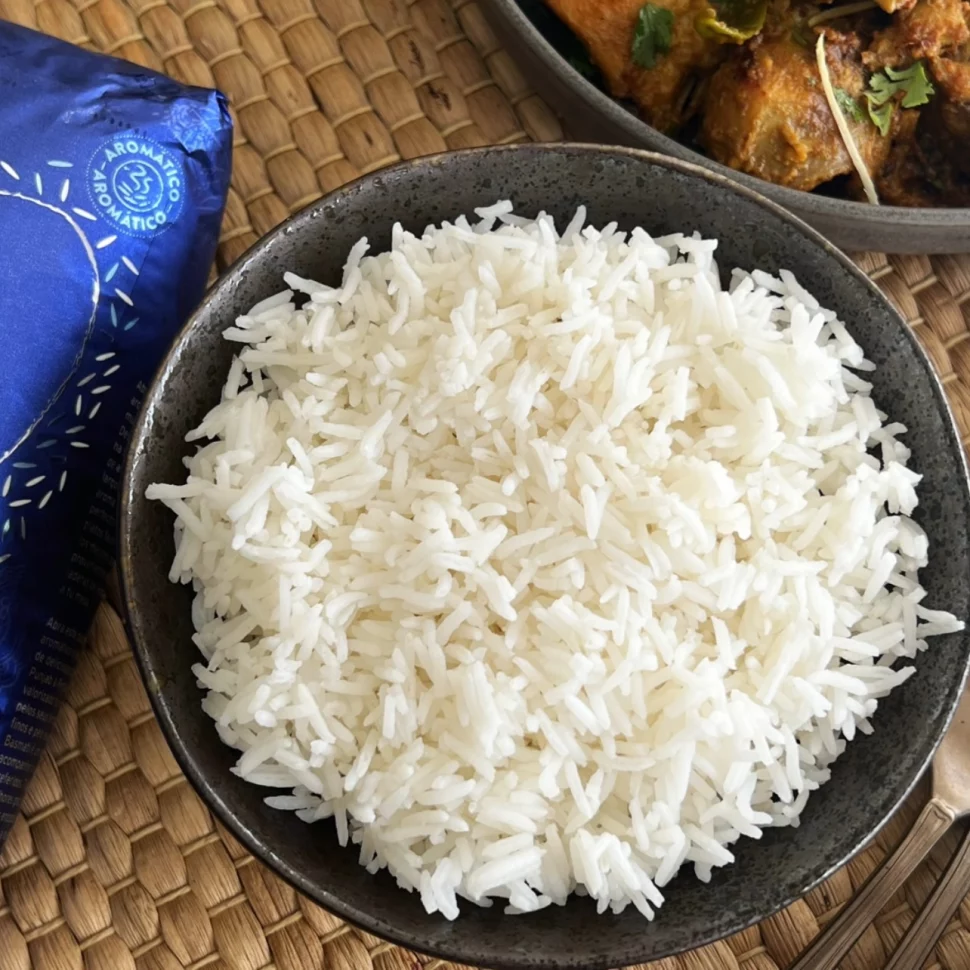 Cómo cocinar arroz basmati (2 métodos)